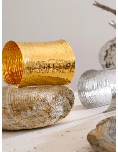 WP.Urban Texture Cuff – Bold Refinement.10