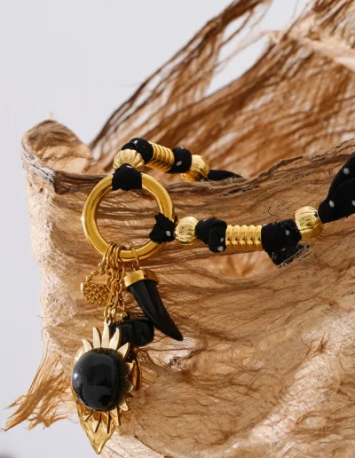 WP.Noir Heart Sun Necklace – Artistic Expression.4