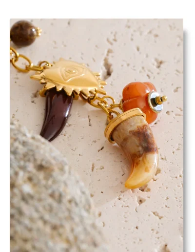 WP.Crimson Bud Embrace Keychain – Heartfelt Essence.2