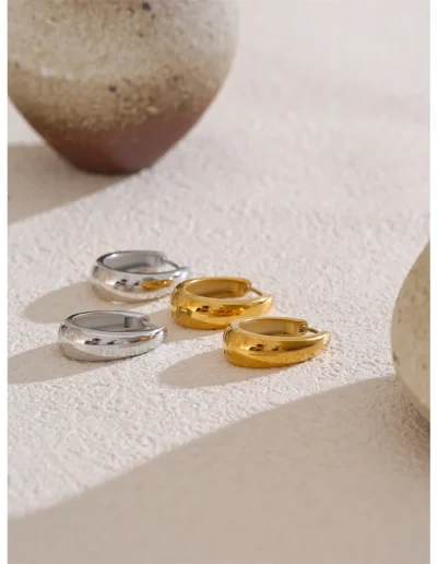 WP.Hoop Earrings – Modern Class.7