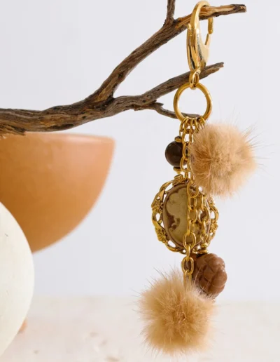 WP.Autumn Heirloom Heart Keychain – Poetic Detail.11