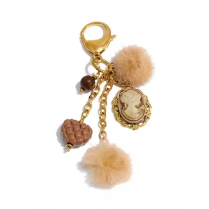 WP.Autumn Heirloom Heart Keychain – Poetic Detail.13