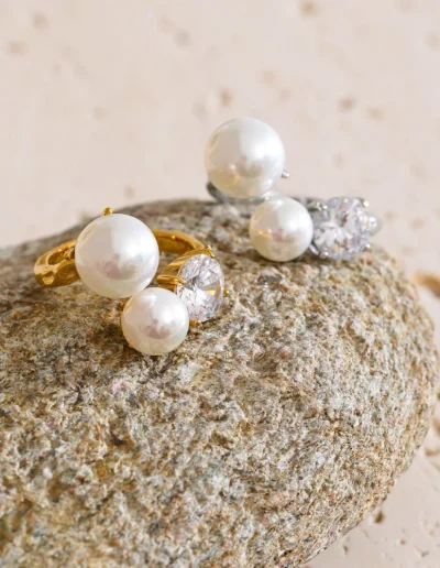 WP.Luminous Dual Pearl Ring – Gentle Touch.3