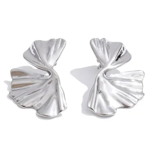 WP.Floral Muse Stud Earrings – Elegant Pulse.1