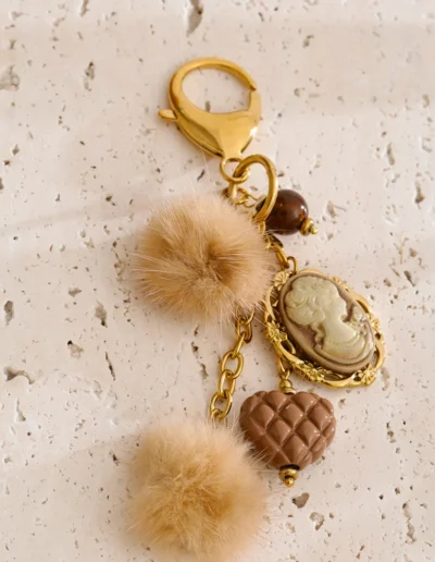 WP.Autumn Heirloom Heart Keychain – Poetic Detail.12