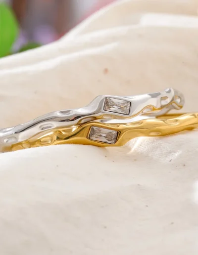 WP.Line Zircon Cuff – Quiet Brilliance.11