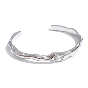 WP.Line Zircon Cuff – Quiet Brilliance.14