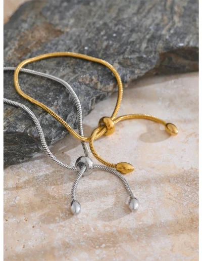 WP.Golden Harmony Pull-Out Bracelet.13