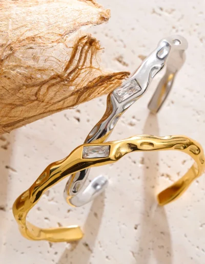 WP.Line Zircon Cuff – Quiet Brilliance.9