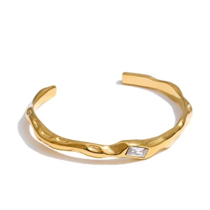 WP.Line Zircon Cuff – Quiet Brilliance.13